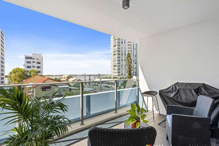 305/20 Labrador Street, Labrador QLD 4215