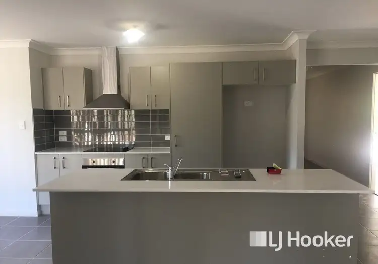 10C Firetail Avenue