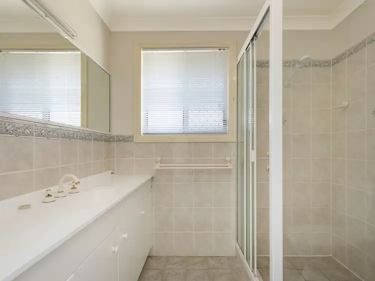 Seventh view of Homely house listing, 16 The Retreat, Hillvue NSW 2340