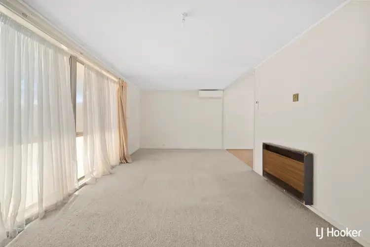 Second view of Homely house listing, 6 Lawrence Close, Macgregor ACT 2615