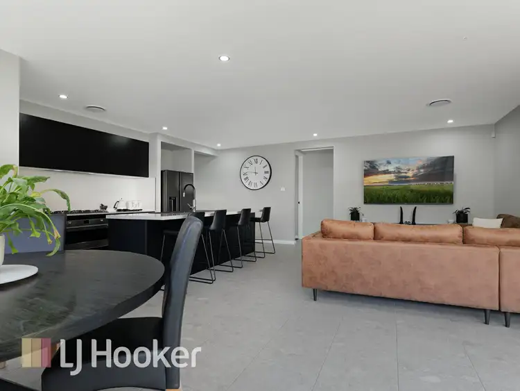 Fifth view of Homely house listing, 2 Cobalt Way, Medowie NSW 2318