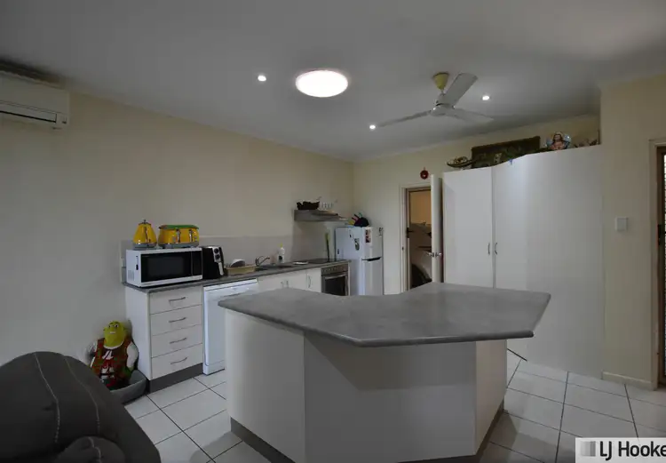 Sixth view of Homely unit listing, Unit 4/11 McQuillen St, Tully QLD 4854