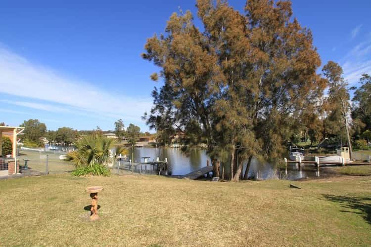 1 Sandpiper Way, Sussex Inlet NSW 2540