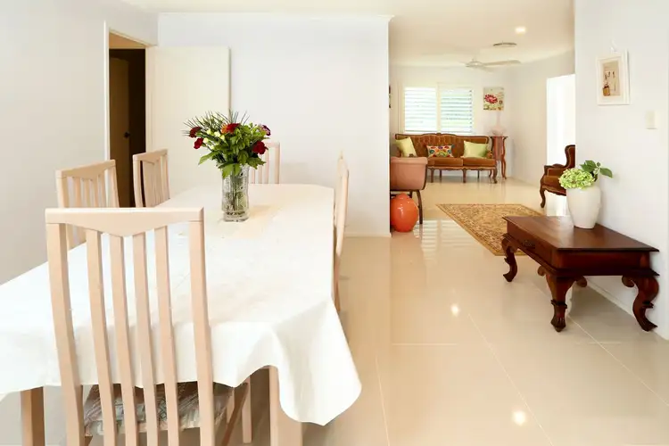 18 Glenlee Place