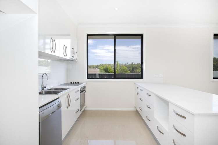 Fifth view of Homely house listing, 10 Cooyoyo Close, Ulladulla NSW 2539