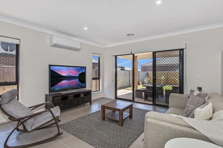 Second view of Homely house listing, 5 Vantage Green, Beveridge VIC 3753
