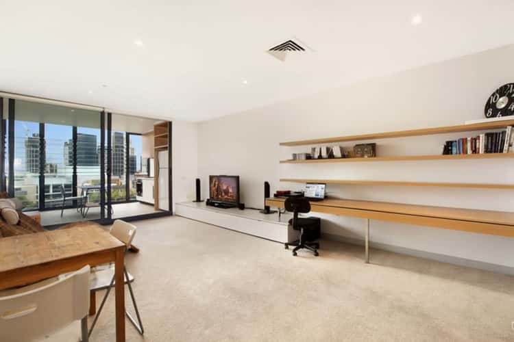 Main view of Homely apartment listing, 1020/555 Flinders Street, Melbourne VIC 3000