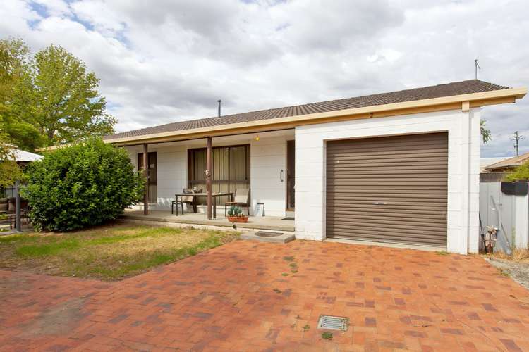 2/473 Henderson Street, Lavington NSW 2641