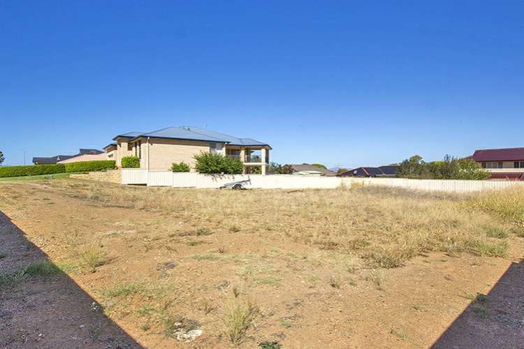 Fifth view of Homely house listing, 37 Ebony Close, Hillvue NSW 2340