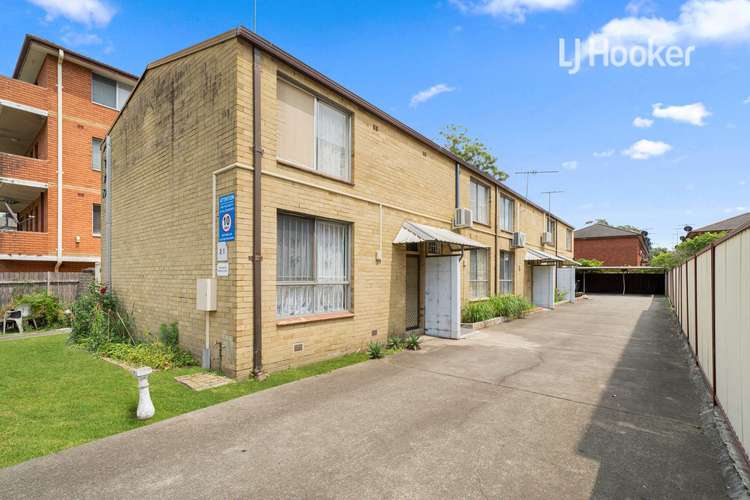 Main view of Homely townhouse listing, 3/21 Carramar Avenue, Carramar NSW 2163