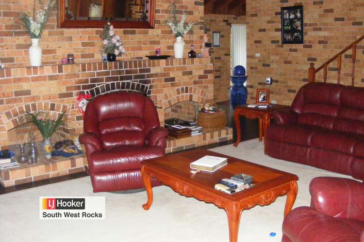 Sixth view of Homely house listing, 7 Ronella Drive, Aldavilla NSW 2440