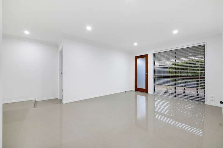 Third view of Homely semiDetached listing, 1/7 Jessica Court, Arundel QLD 4214
