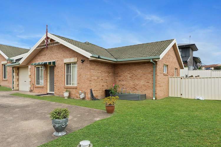 Second view of Homely villa listing, 4/159 Weblands Street, Aberglasslyn NSW 2320