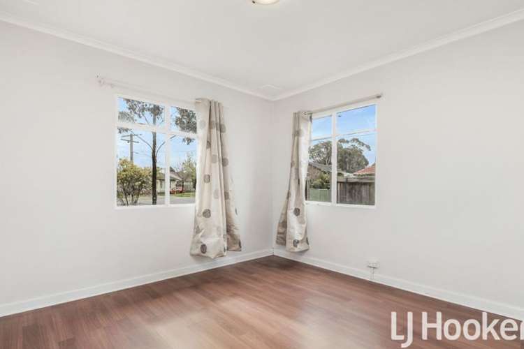 Fifth view of Homely house listing, 32 Oak Avenue, Doveton VIC 3177
