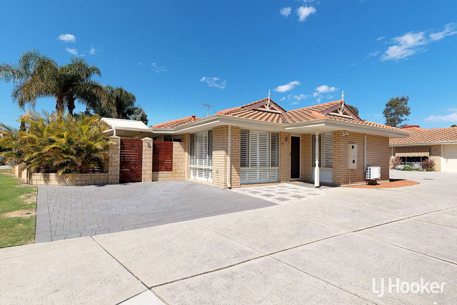 Main view of Homely semiDetached listing, 11 Debries Place, Bull Creek WA 6149