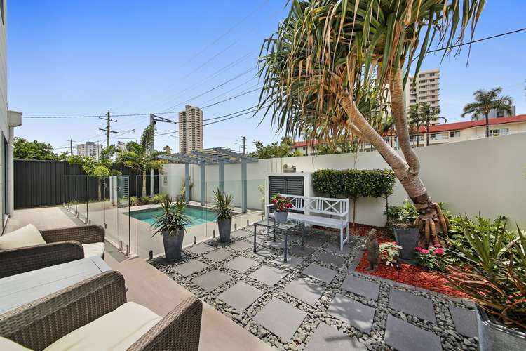 Fifth view of Homely villa listing, 4/1 Banksia Broadway, Burleigh Heads QLD 4220