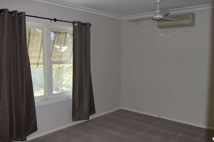 Fifth view of Homely house listing, 16 Perkins Street, Alexandra VIC 3714