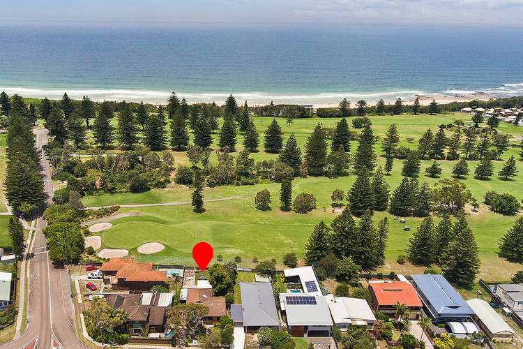 Main view of Homely house listing, 92 Grandview Street, Shelly Beach NSW 2261