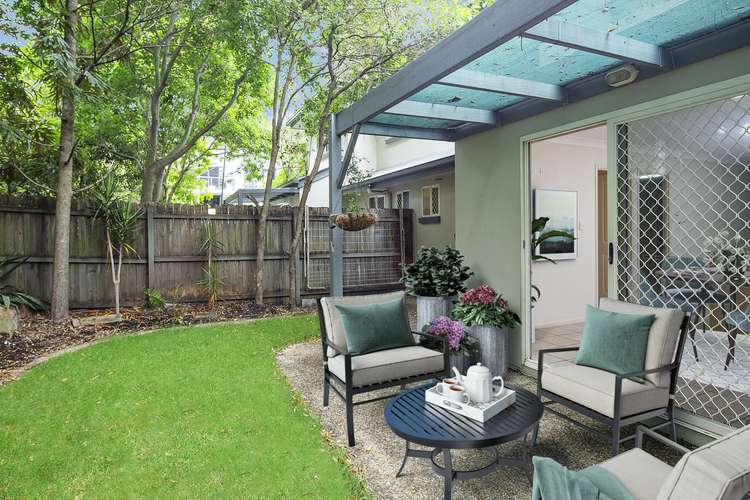 Main view of Homely townhouse listing, 4/80 Mearns Street, Fairfield QLD 4103