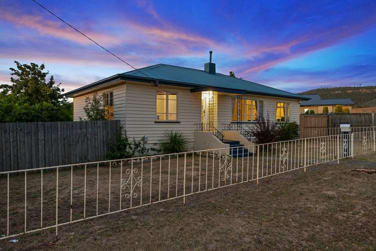 52 Schouten Street, Warrane TAS 7018