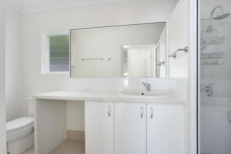 Fifth view of Homely unit listing, 5/35 Upolu Esplanade, Clifton Beach QLD 4879