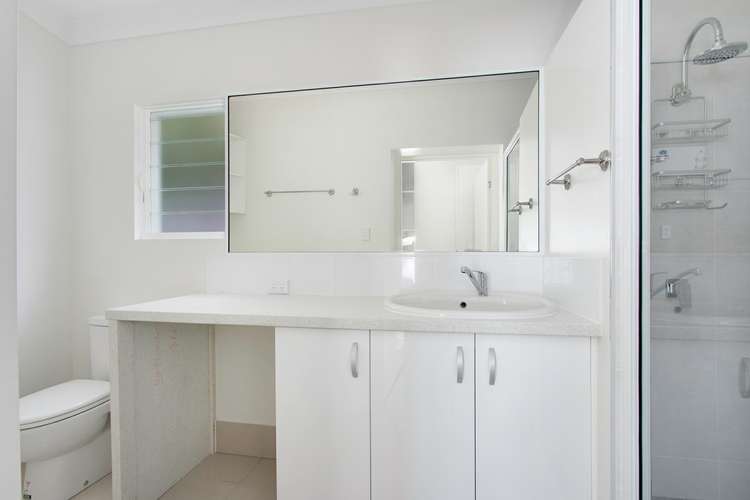 Fifth view of Homely unit listing, 8/35 Upolu Esplanade, Clifton Beach QLD 4879