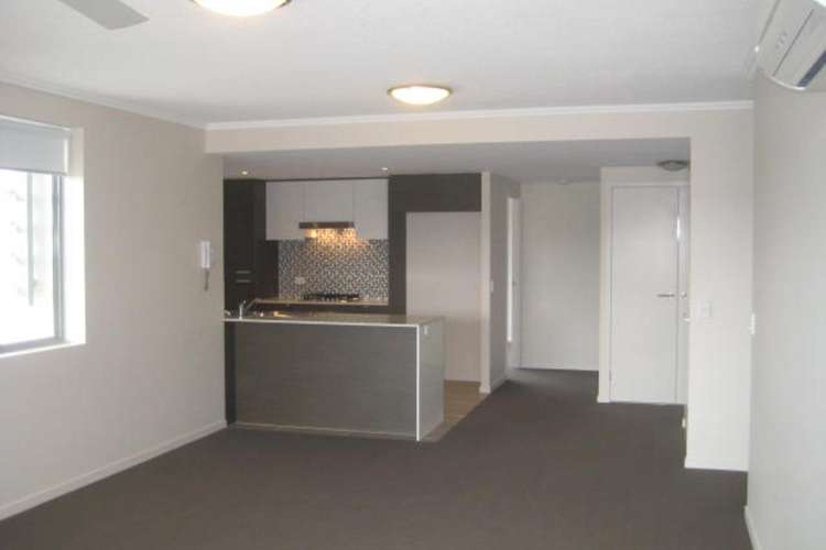 Fourth view of Homely apartment listing, 4 Cirrus/154 Musgrave Avenue, Southport QLD 4215