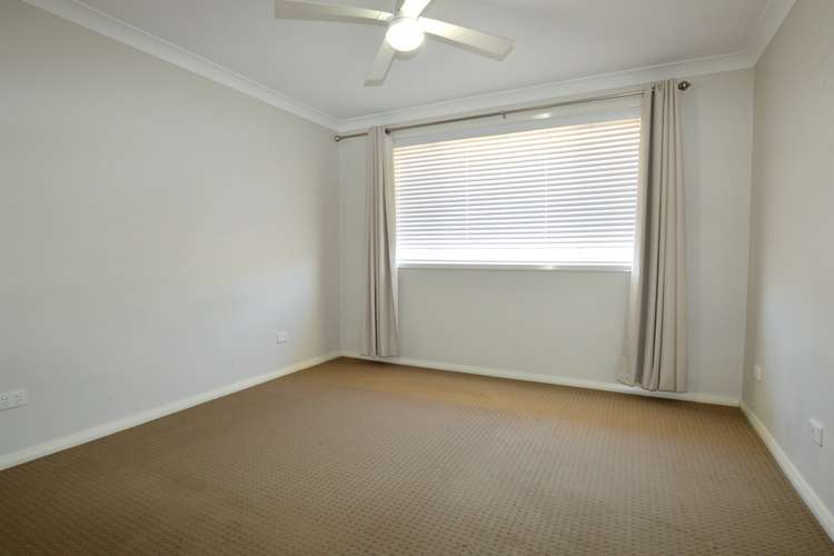 Fifth view of Homely semiDetached listing, 2/10 West Street, Greta NSW 2334