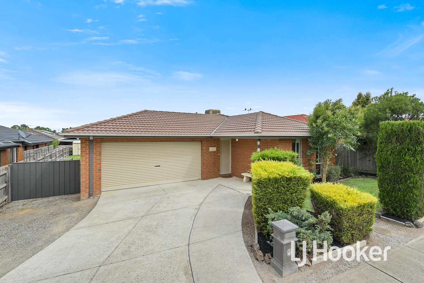 Main view of Homely house listing, 27 Oakland Drive, Hampton Park VIC 3976