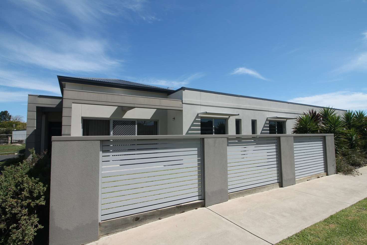Main view of Homely townhouse listing, Unit 15/49 Drevermann Street, Bairnsdale VIC 3875
