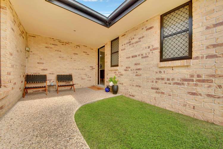 Fifth view of Homely house listing, 4 Jooloo Court, Kin Kora QLD 4680