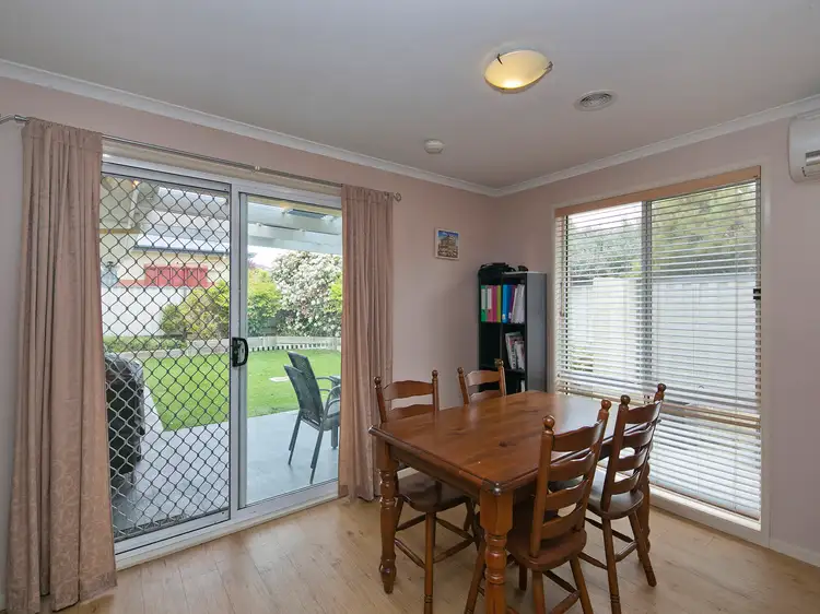 Fifth view of Homely house listing, 2 Hanrahan Crescent, Dunlop ACT 2615