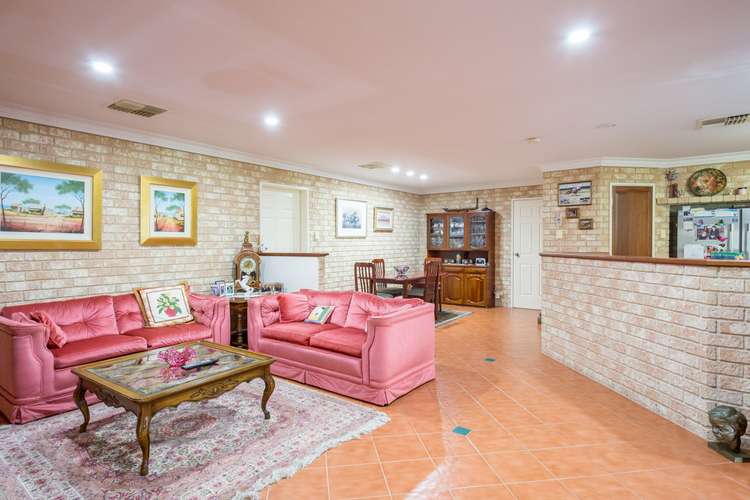 Fifth view of Homely house listing, 4 Stanford Court, Harvey WA 6220