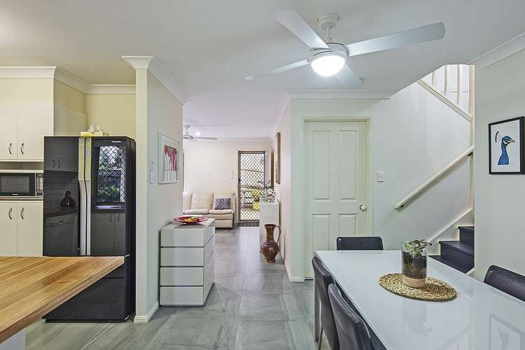 Second view of Homely townhouse listing, 18/10 Chapman Place, Oxley QLD 4075