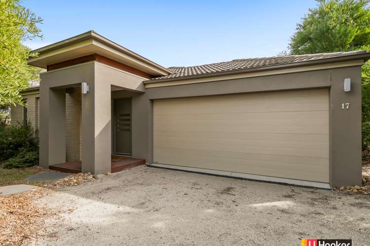 17 Melaleuca Mews, Inverloch VIC 3996