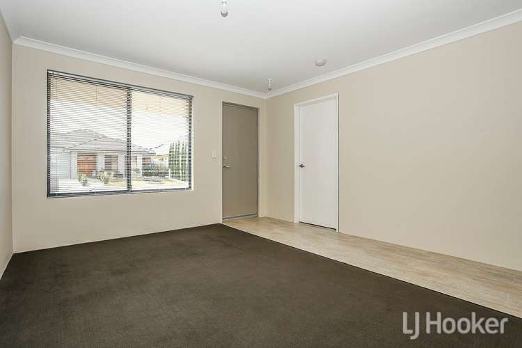 Fourth view of Homely house listing, 7 Nasco Way, Caversham WA 6055