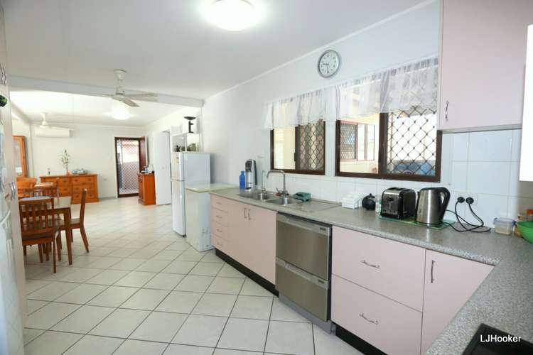 Sixth view of Homely house listing, 10 Racecourse Rd, Emerald QLD 4720