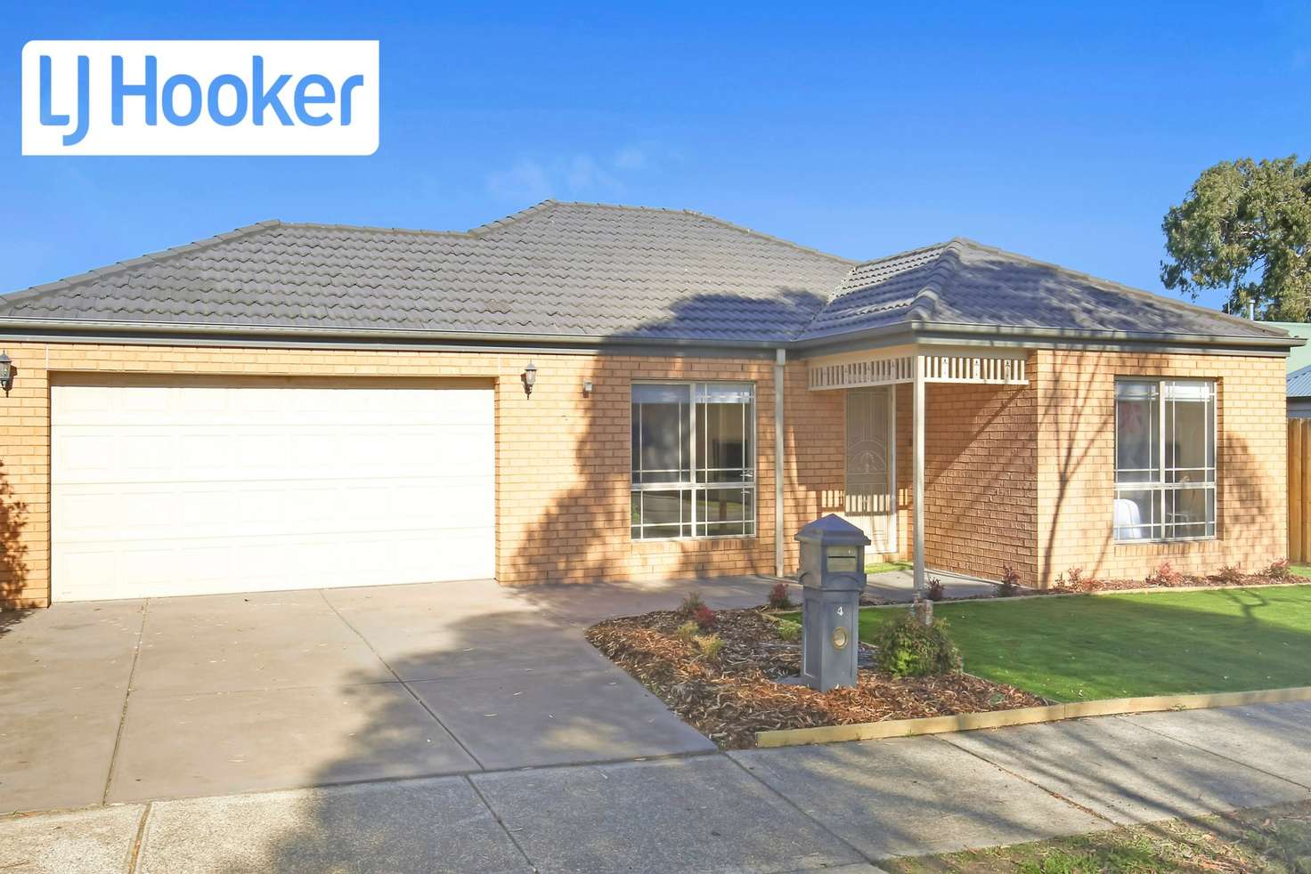 Main view of Homely house listing, 4 Luxor Close, South Morang VIC 3752
