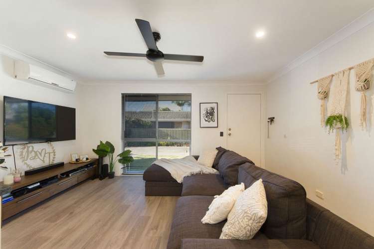 Fifth view of Homely semiDetached listing, 2/5 Snipe Street, Miami QLD 4220