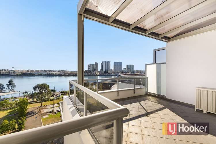 Second view of Homely apartment listing, 605/8B Mary St, Rhodes NSW 2138