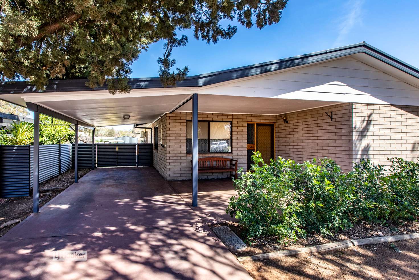 Main view of Homely house listing, 2 Avro Court, Araluen NT 870