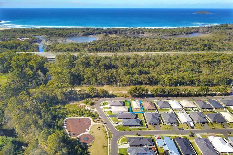 Second view of Homely house listing, 4 Seashells Avenue, Sandy Beach NSW 2456