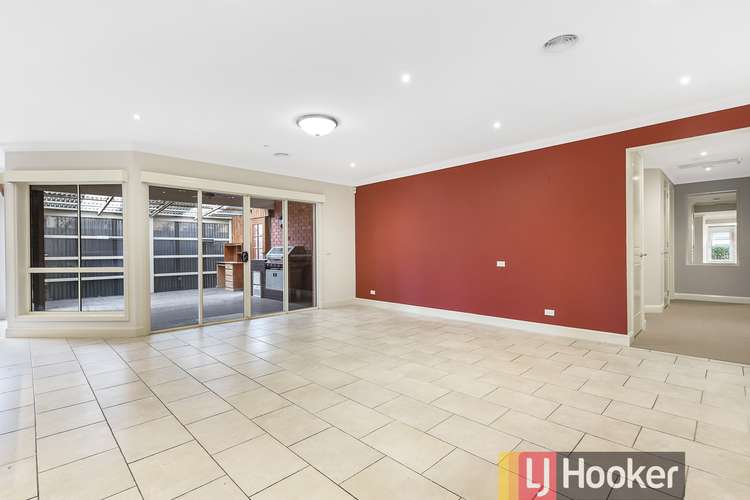 Sixth view of Homely house listing, 7 Pyramid Place, Lyndhurst VIC 3975
