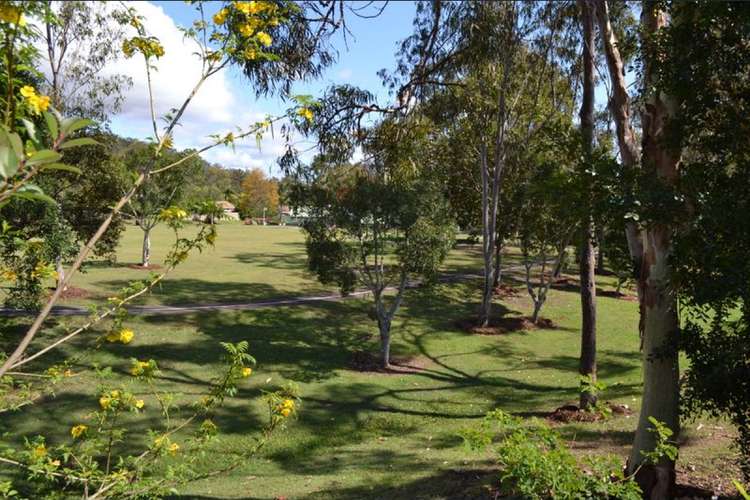 Second view of Homely semiDetached listing, 4/32 Hollywood Place, Oxenford QLD 4210