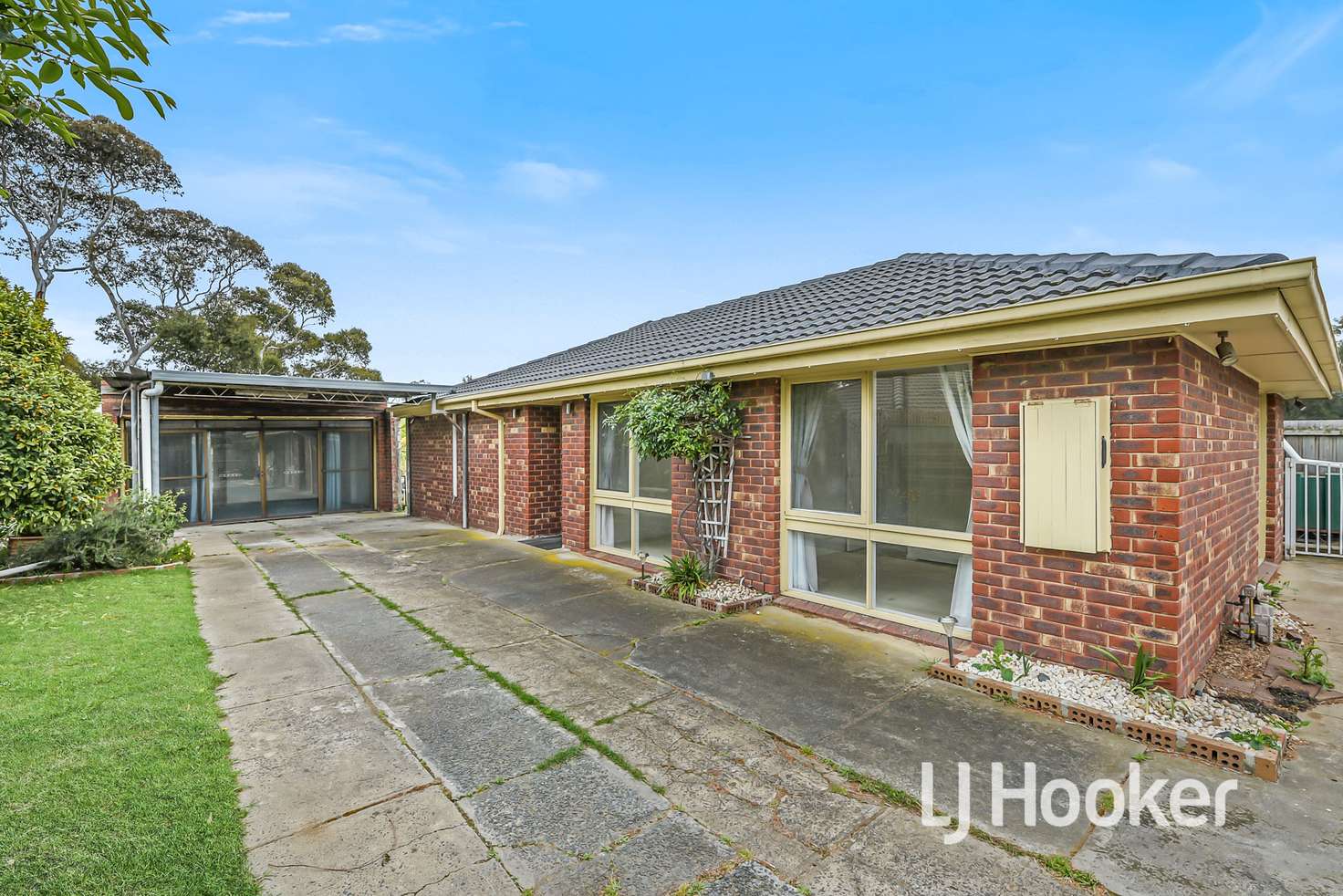 Main view of Homely house listing, 15 Manning Close, Hampton Park VIC 3976