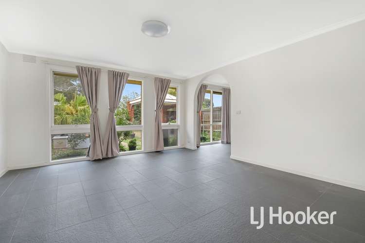 Fifth view of Homely house listing, 15 Manning Close, Hampton Park VIC 3976