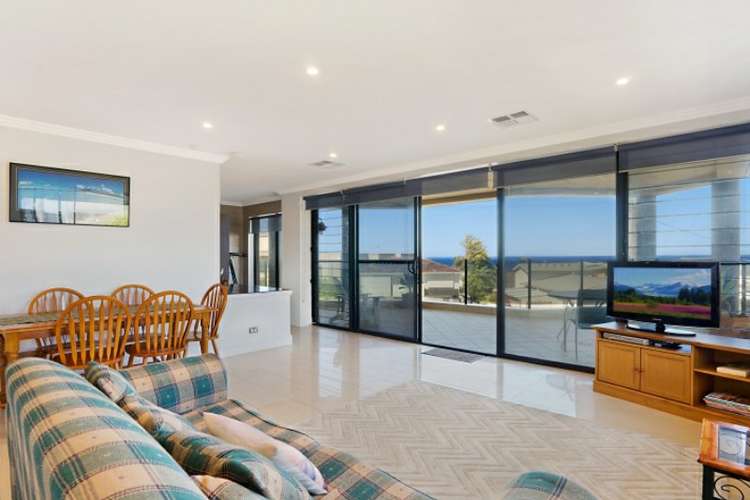 Main view of Homely apartment listing, 2/73 Ocean Parade, The Entrance NSW 2261