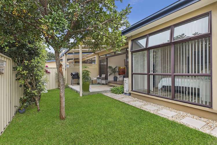 Fourth view of Homely villa listing, 1/62 Pacific Street, Long Jetty NSW 2261