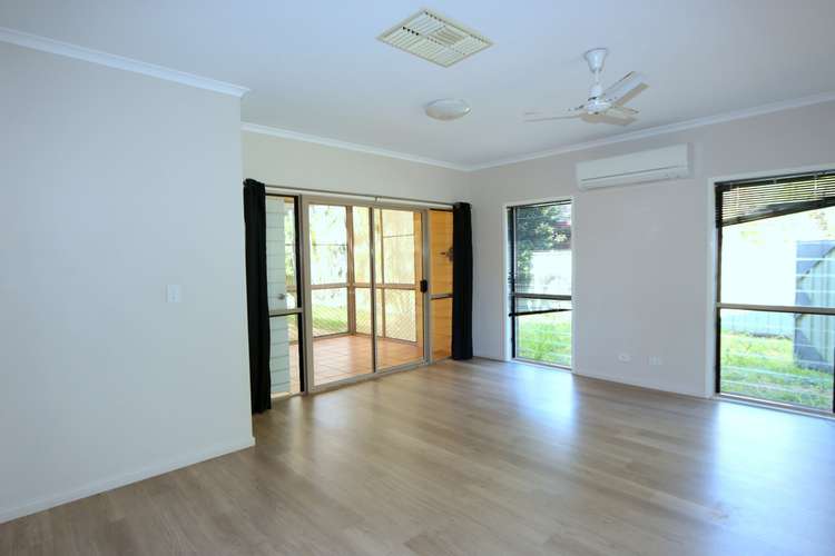 Sixth view of Homely house listing, 5 Ward Place, Emerald QLD 4720