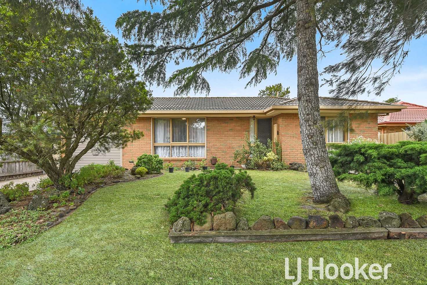 Main view of Homely house listing, 16 Mulberry Court, Cranbourne North VIC 3977